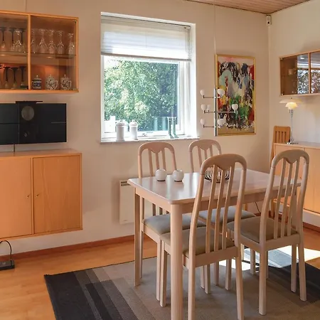 Holiday With Fireplace I Vakantiehuis Melby